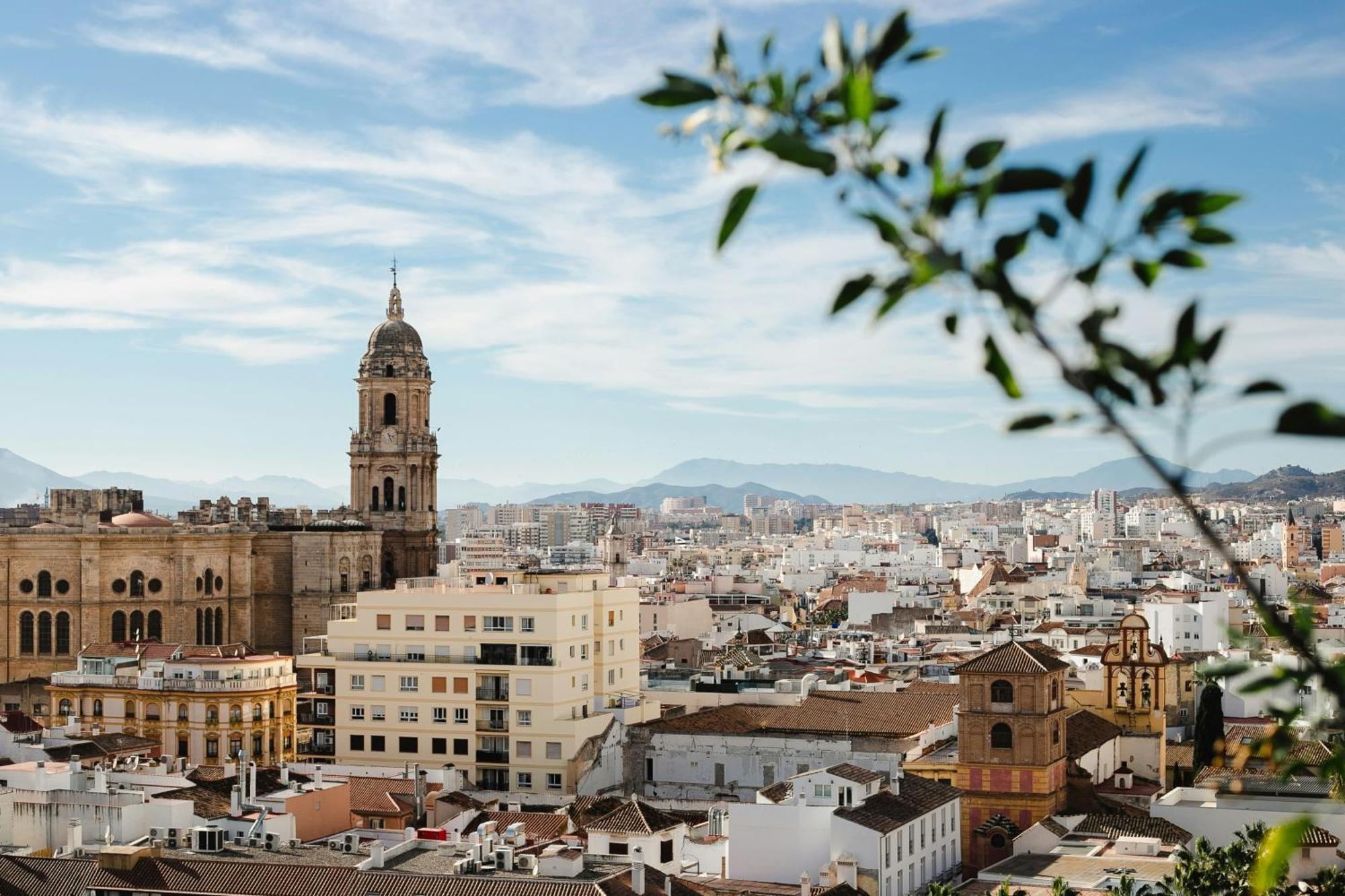 Homely Malaga Cienfuegos, Plaza De La Merced Con Vistas Ngoại thất bức ảnh